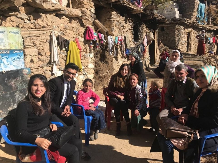 Fedakar Öğretmenler, 4 Kız Çocuğu Okula Kazandırdı