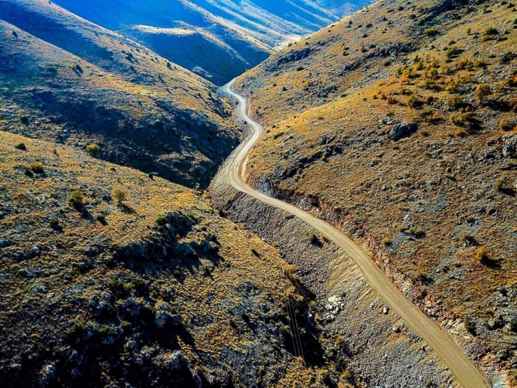 Büyükşehir Belediyesi Yol Çalışmalarına Devam Ediyor