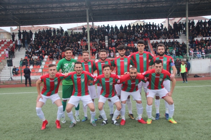 Derbinin Galibi 1308 Osmaneli Belediyespor