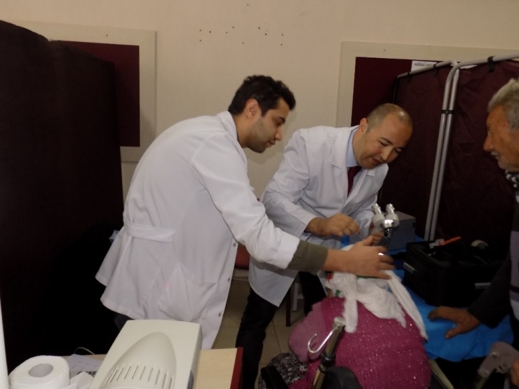 Aydın’da Profesörler Hastaların Ayağına Geldi