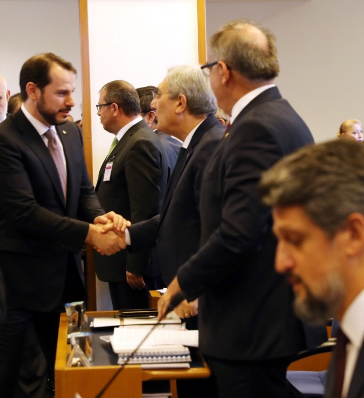 Bakan Albayrak: “Petrol Ve Doğalgaz Aramacılığında Aktif Bir Strateji İzleyeceğiz"