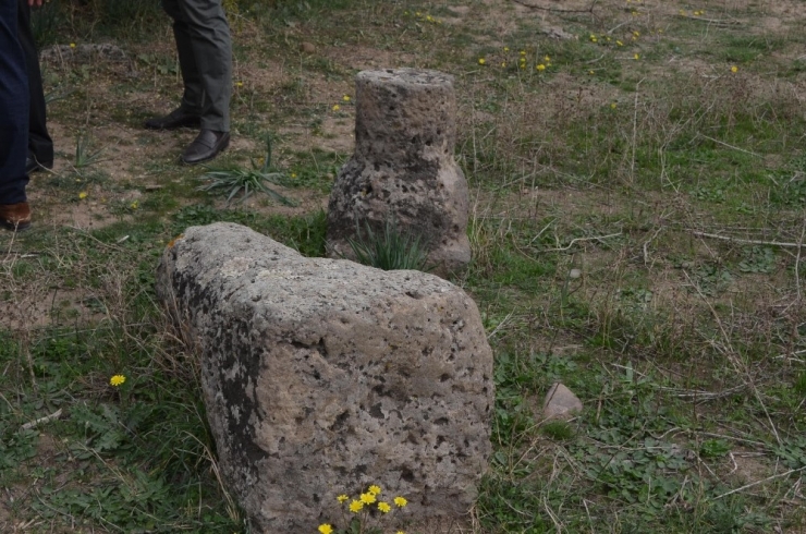 Hatay’da Kayı Boyu Damgalı Mezarlar Bulundu