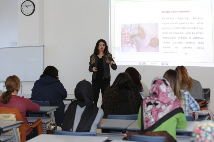 Başkan Büyükkılıç, "Aile Toplumun Temel Taşı"