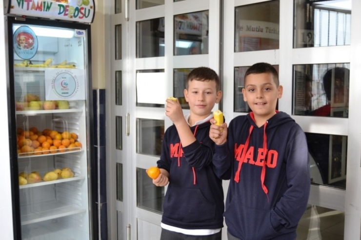 Bu Proje Hem Doyuruyor, Hem Eğitiyor