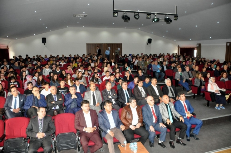 Nazilli’de ‘Yapay Zeka Nesli Ve Stem Uygulamaları’ Anlatıldı