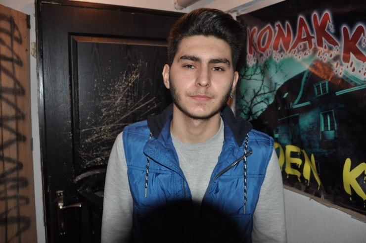 Uşaklı Gençlerin Yeni Trendi, Korku Evinden Kaçış