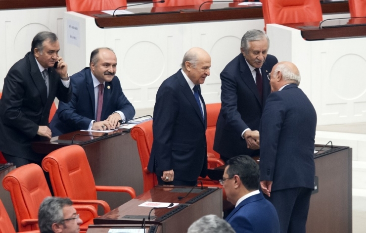 Tbmm’de Kritik Oturum