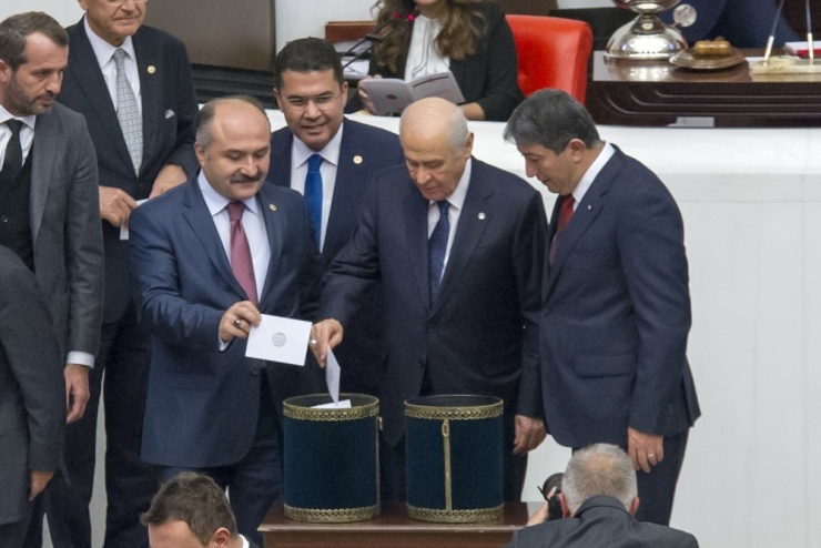 Tbmm Başkanlık Seçiminde Üçüncü Tur Oylamaya Geçildi