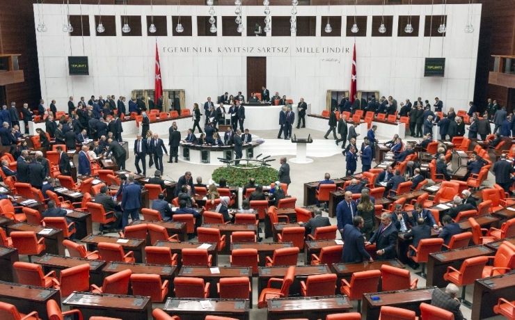 Tbmm Başkanlık Seçiminde Üçüncü Tur Oylamaya Geçildi