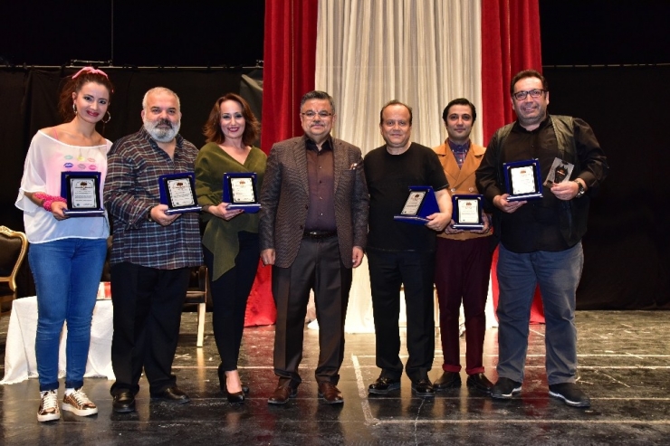 Tiyatronun Usta İsimleri Bilecik’te Sahne Aldı