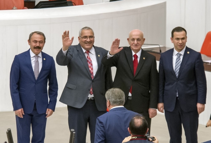 İsmail Kahraman Yeniden Tbmm Başkanı Seçildi