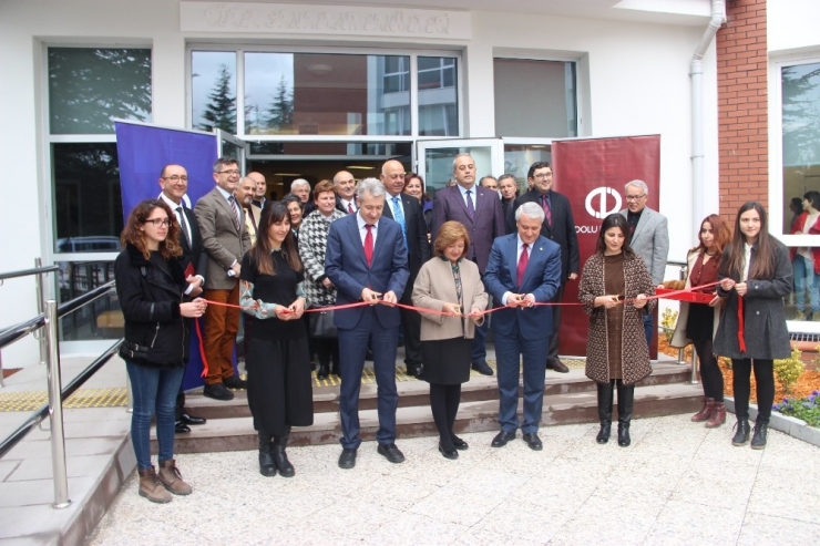 Anadolu Üniversitesi Güzel Sanatlar Fakültesi Ek Binası Açıldı