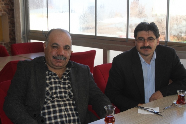 Morkoç, Esob’a Aday