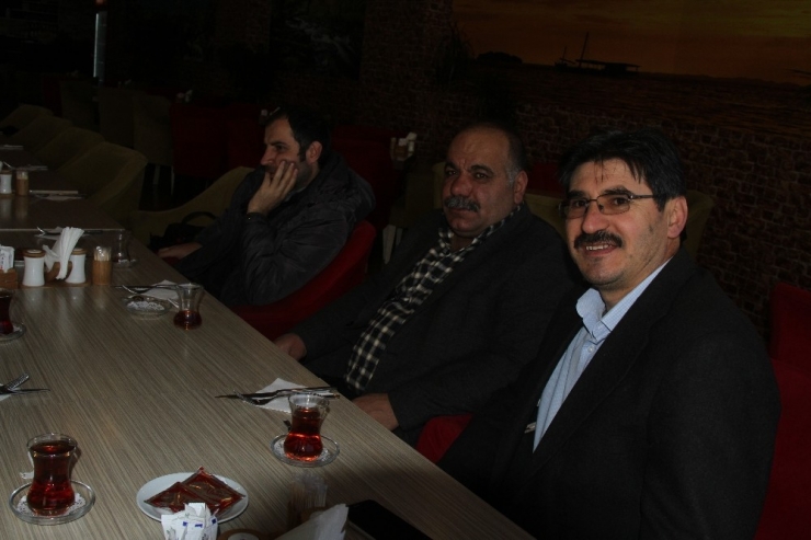 Morkoç, Esob’a Aday