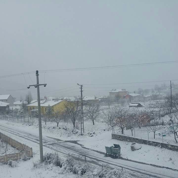 Dağ Köyleri Beyaza Büründü