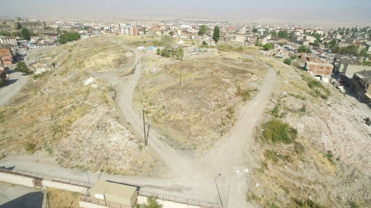 Başkan Korkut: “120 Bin Metrekare, 6 Mahalle, En Büyük Kentsel Dönüşüm Dile Kolay"