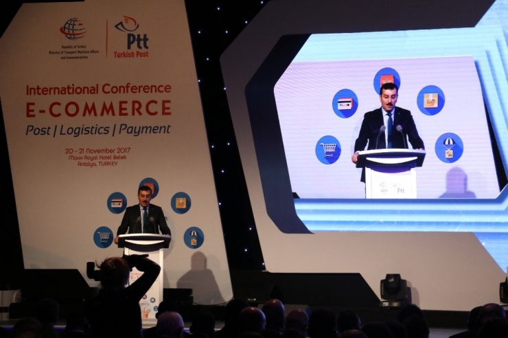 Bakan Tüfenkci: "Her 4 Kişiden Birisi İnternetten Alışveriş Yapıyor"