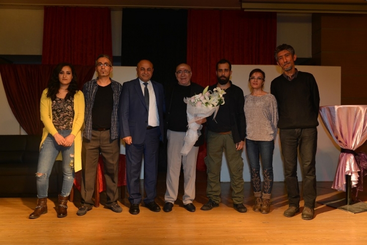 9 Canlı Çiğli’de Sahnelendi