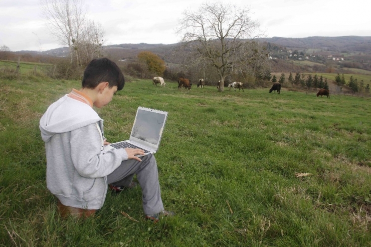 Kocaeli Büyükşehir Belediyesi Çocukların Yüzünü Güldürüyor