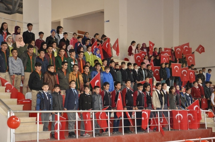 Bulanık Belediyesinden Okullara Spor Malzemesi Desteği