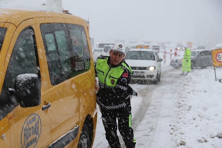 Karabük-bartın Karayolu Trafiğe Kapandı