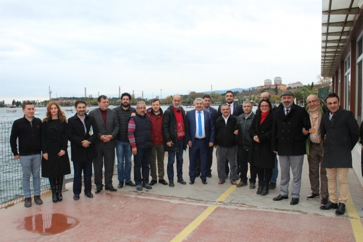 Başkan Baran, Onursal Başkanlıktan İstifa Etti