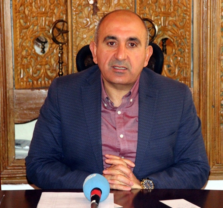 Gönüllü Kadınlardan Oluşan Destek Timi Muhtaç Durumdaki Vatandaşların Yardımına Koşuyor