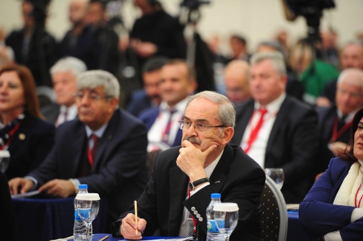 Kılıçdaroğlu: "Önümüzdeki Seçimlerde Yani 2019’da Sadece 6 Büyükşehiri Değil, İstanbul’u, Ankara’yı, Bursa’yı, Balıkesir’i, Antalya’yı, Mersin’i, Adana’yı Alacağız"