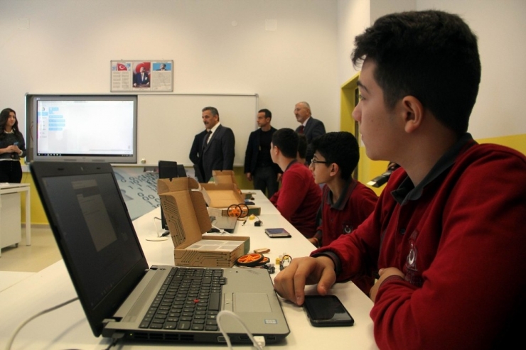 Samsun’da “Teknoloji Sınıfı” Açıldı