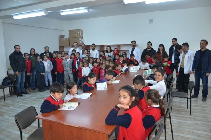 "Gezici Kütüphane İle Hakkari Okuyor” Projesi