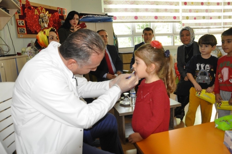 Minik Öğrencilere Diş Sağlığı Anlatıldı