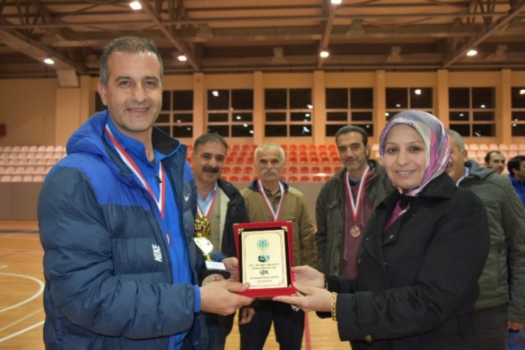 İl Milli Eğitim Müdürlüğü Tarafından Düzenlenen Futsal Turnuvası Sona Erdi