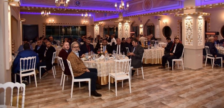 Hüseyin Üzülmez Fikir Kulübünün Gecesine Katıldı