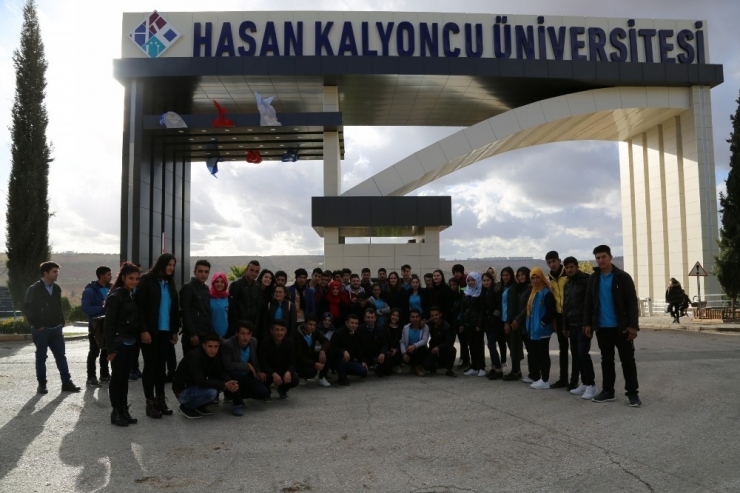 Lise Öğrencilerine Sınav Kaygısı Ve Motivasyon Semineri