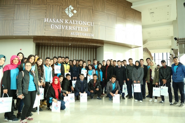 Lise Öğrencilerine Sınav Kaygısı Ve Motivasyon Semineri