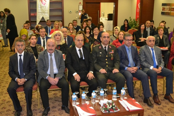 Kadına Yönelik Şiddetle Çalıştaylı Mücadele