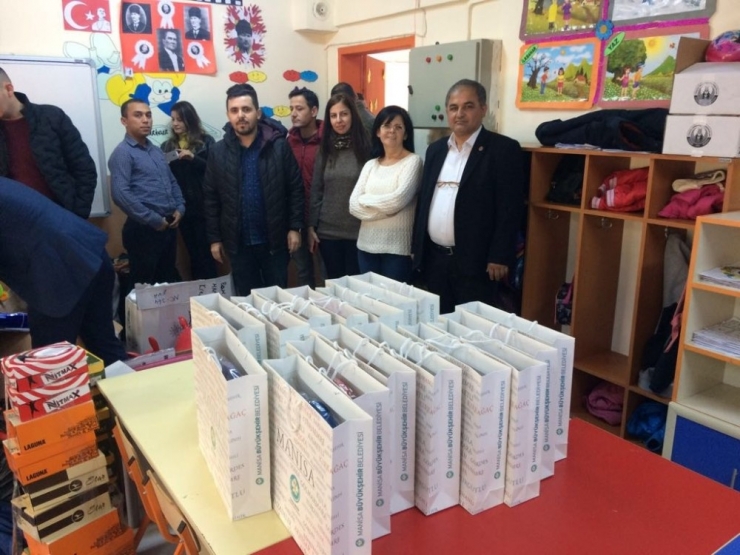 Kreş Öğrencilerinden İlkokul Öğrencilerine Destek