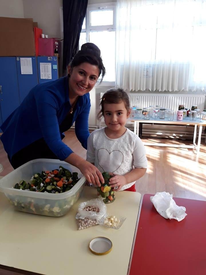 Miniklere Gıda Bilinci Kazandırılıyor