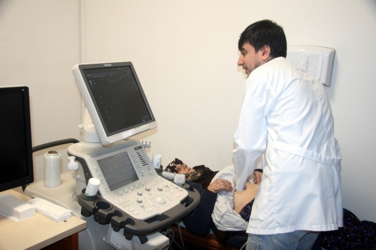 Gönüllü Kadınlardan Oluşan Destek Timi Muhtaç Durumdaki Vatandaşların Yardımına Koşuyor