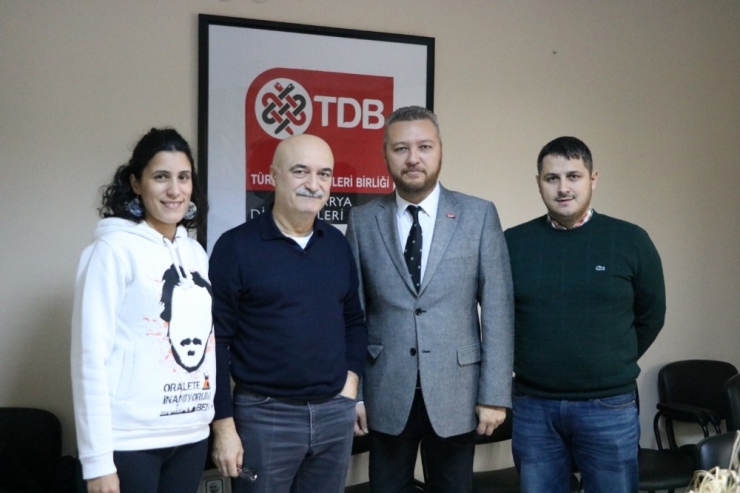 Başkan Beray, Diş Hekimliği Gününü Kutladı