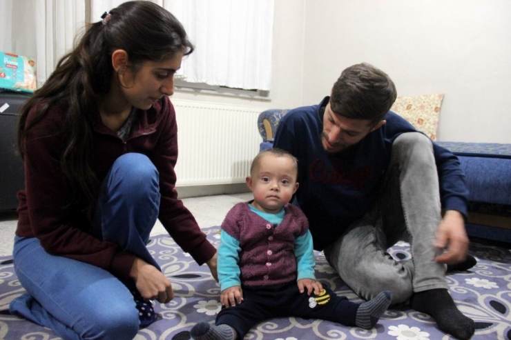 Hayata Tutunan Eymen Bebek Yardım Bekliyor