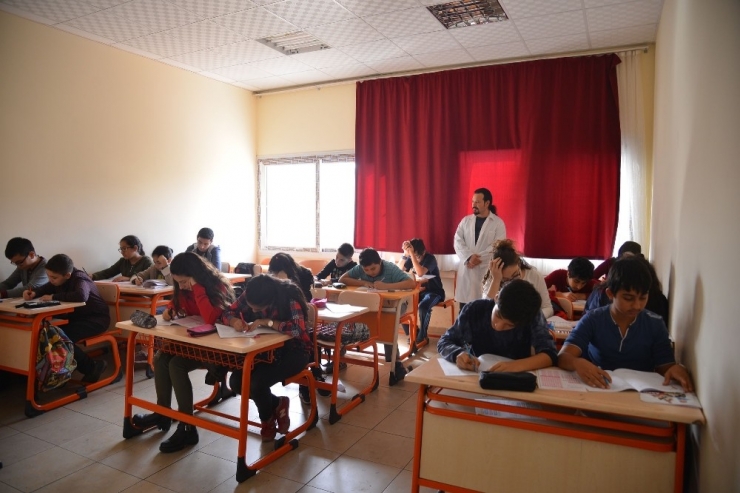 Gençlik Eğitim Merkezleri’nden 11 Bin Kişilik Deneme Sınavı