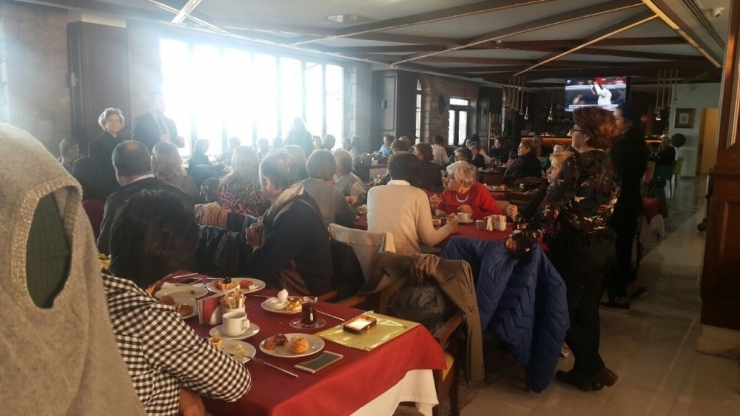 Ayvalık Hem Kahvaltıda Buluştu