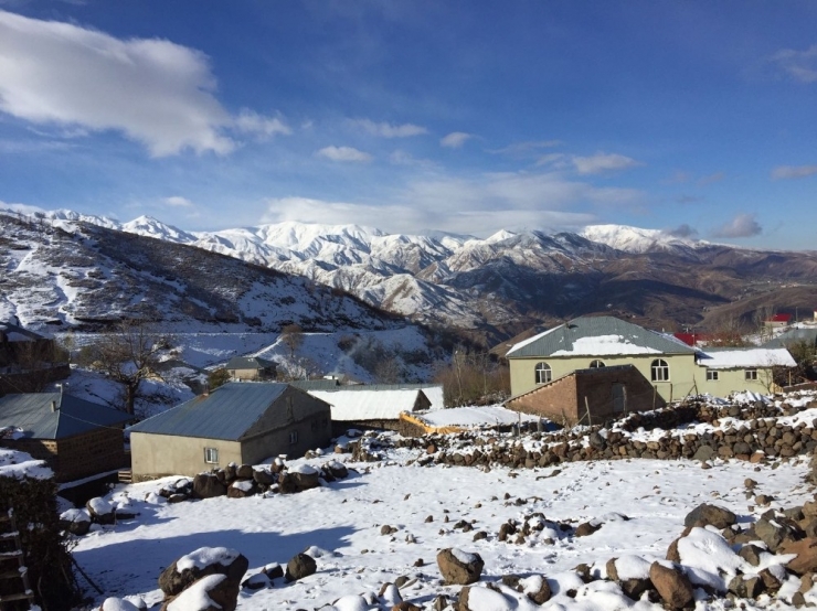 Bingöl Köyleri Beyaza Büründü