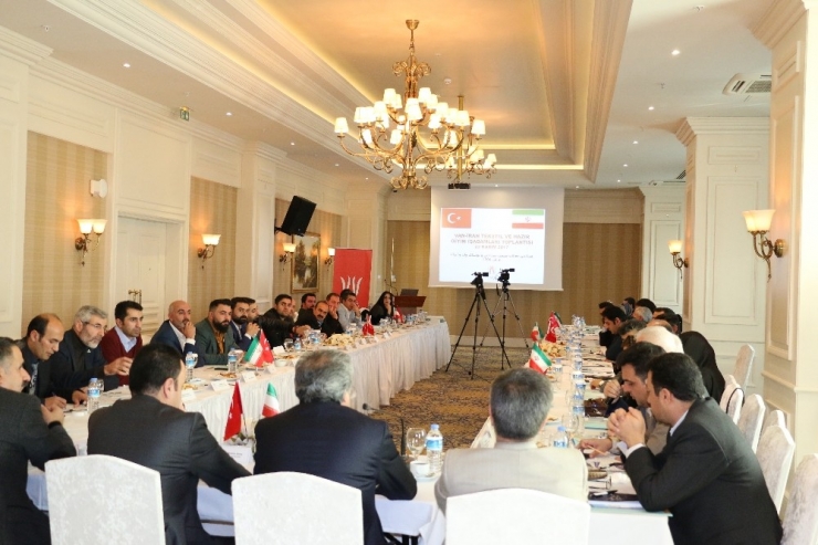 Güray: “İran Halkıyla Et Tırnak Gibiyiz”