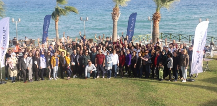 Deva Okulları Öğretmenler Günü Kutlaması