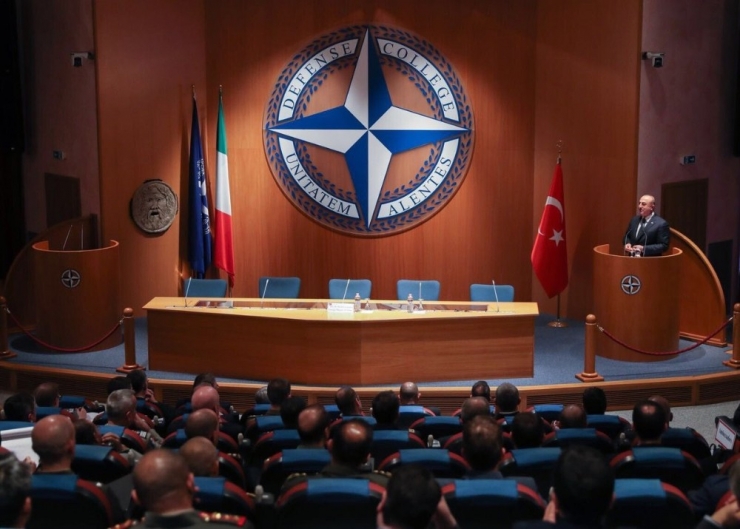 Dışişleri Bakanı Çavuşoğlu Roma’da