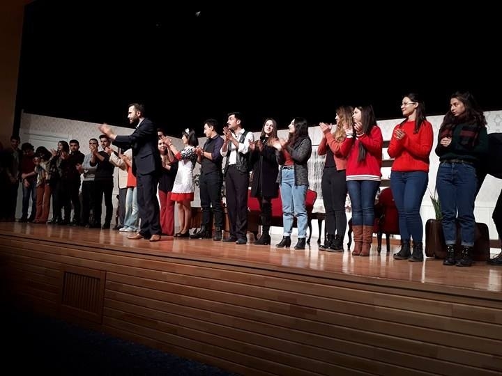 Sui Generis Tiyatro’dan Harika Bir Komedi