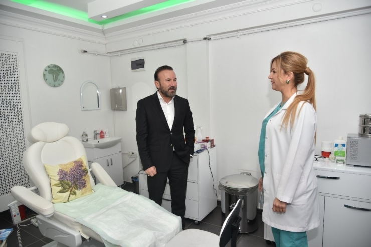 İzmit’in Örnek İşyerleri Belgelerini Almaya Devam Ediyor