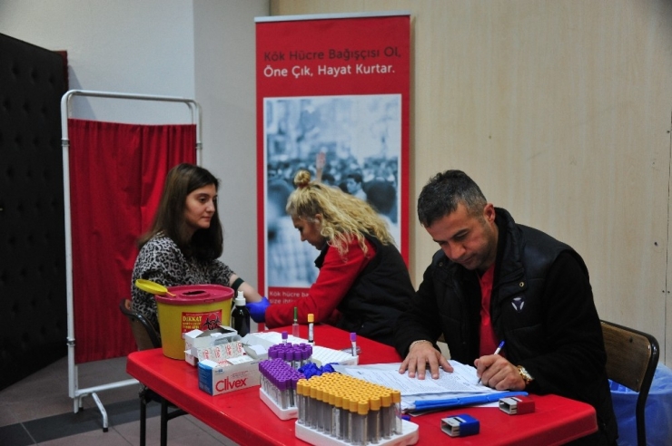 Beü’de Kök Hücre Bilgilendirme Ve Bağış Etkinliği